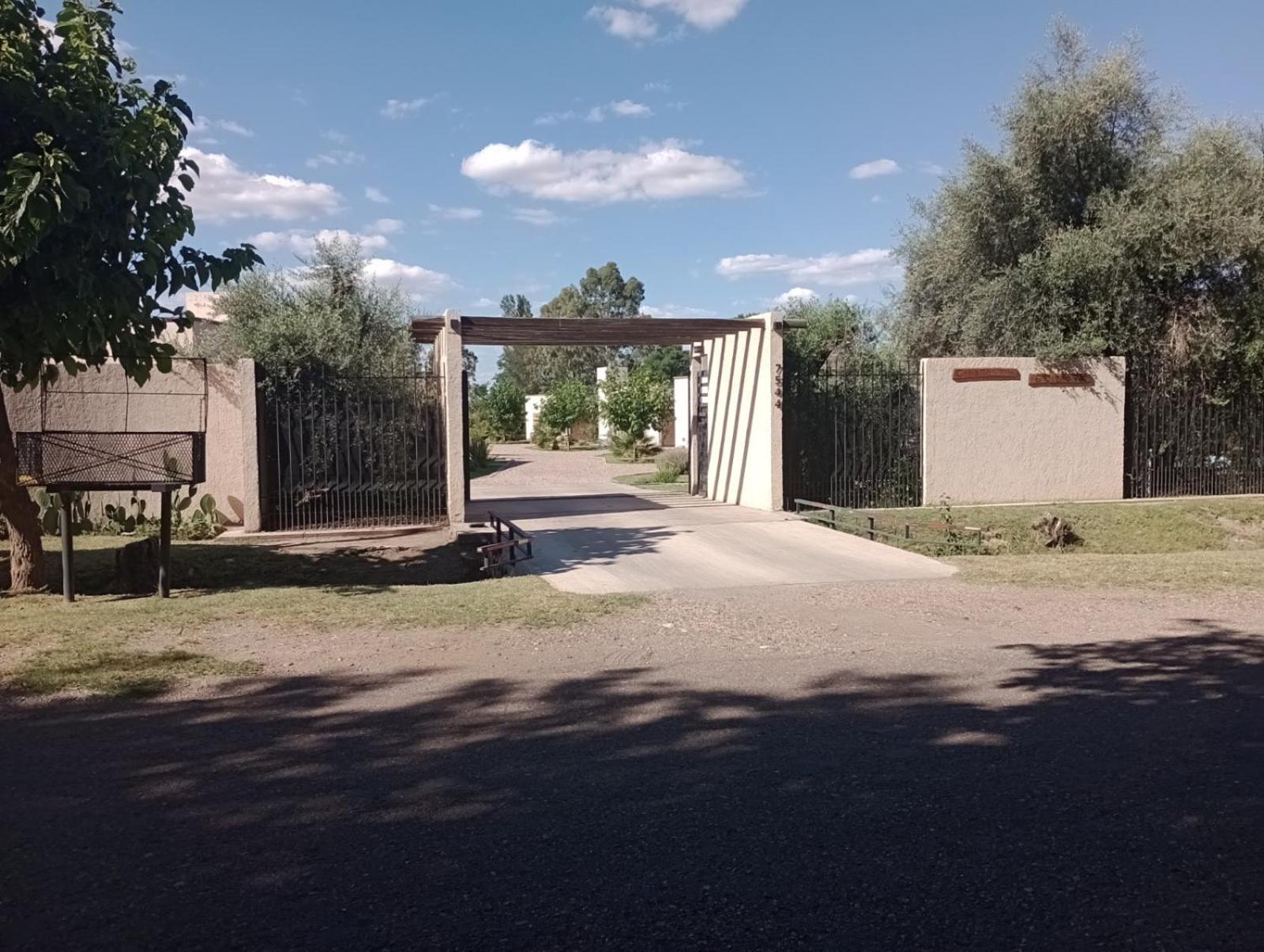 Lodge 6 Olivos *